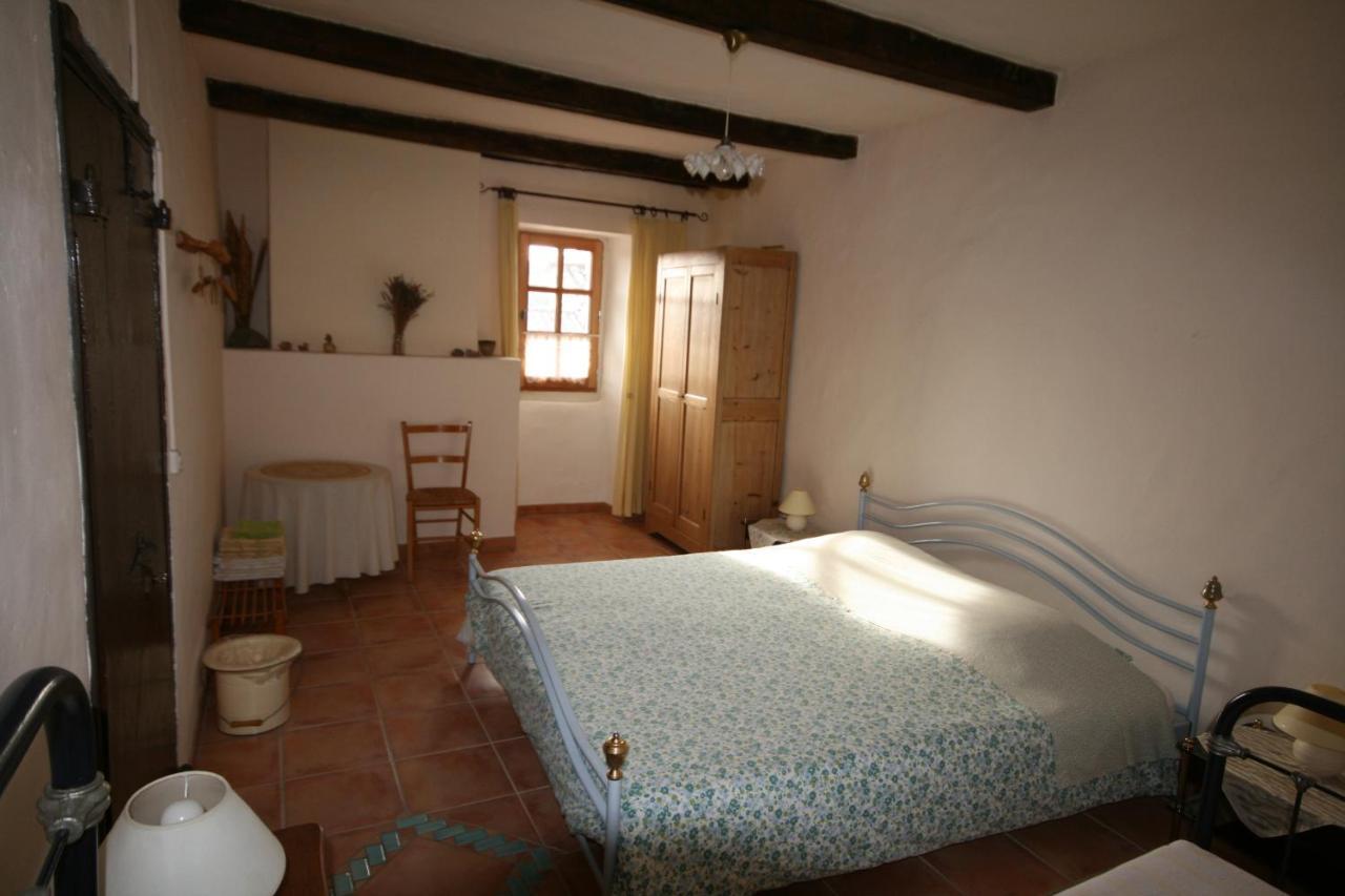 Mas Des Tours Chambre D'Hotes Tornac Zewnętrze zdjęcie